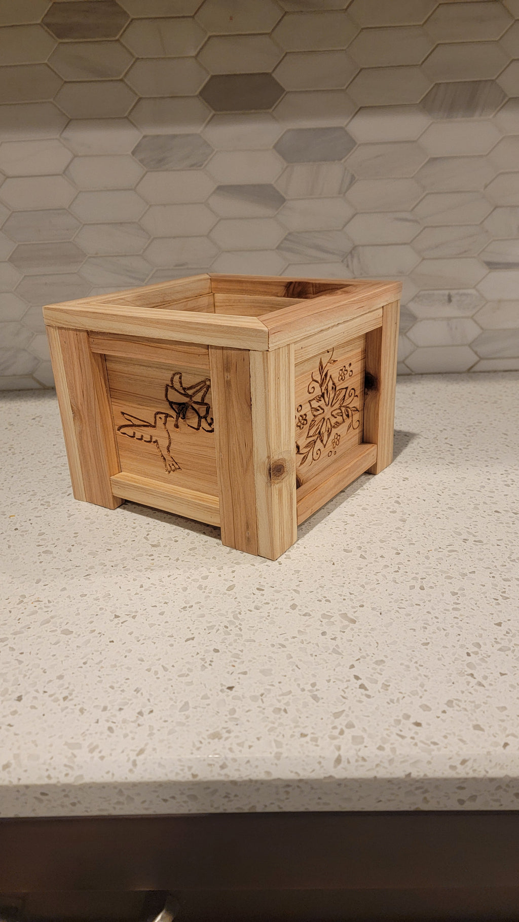 Cedar Planter / Flower Pot